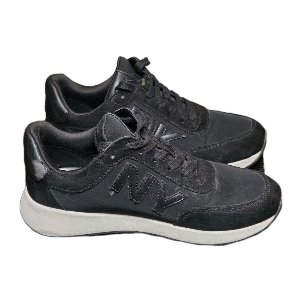DKNY Oaks Logo Black Sneakers Womens Size 7 M Comfort Casual Low Top Shoes